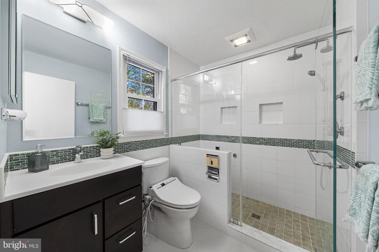 4224 Holborn Avenue photo 46