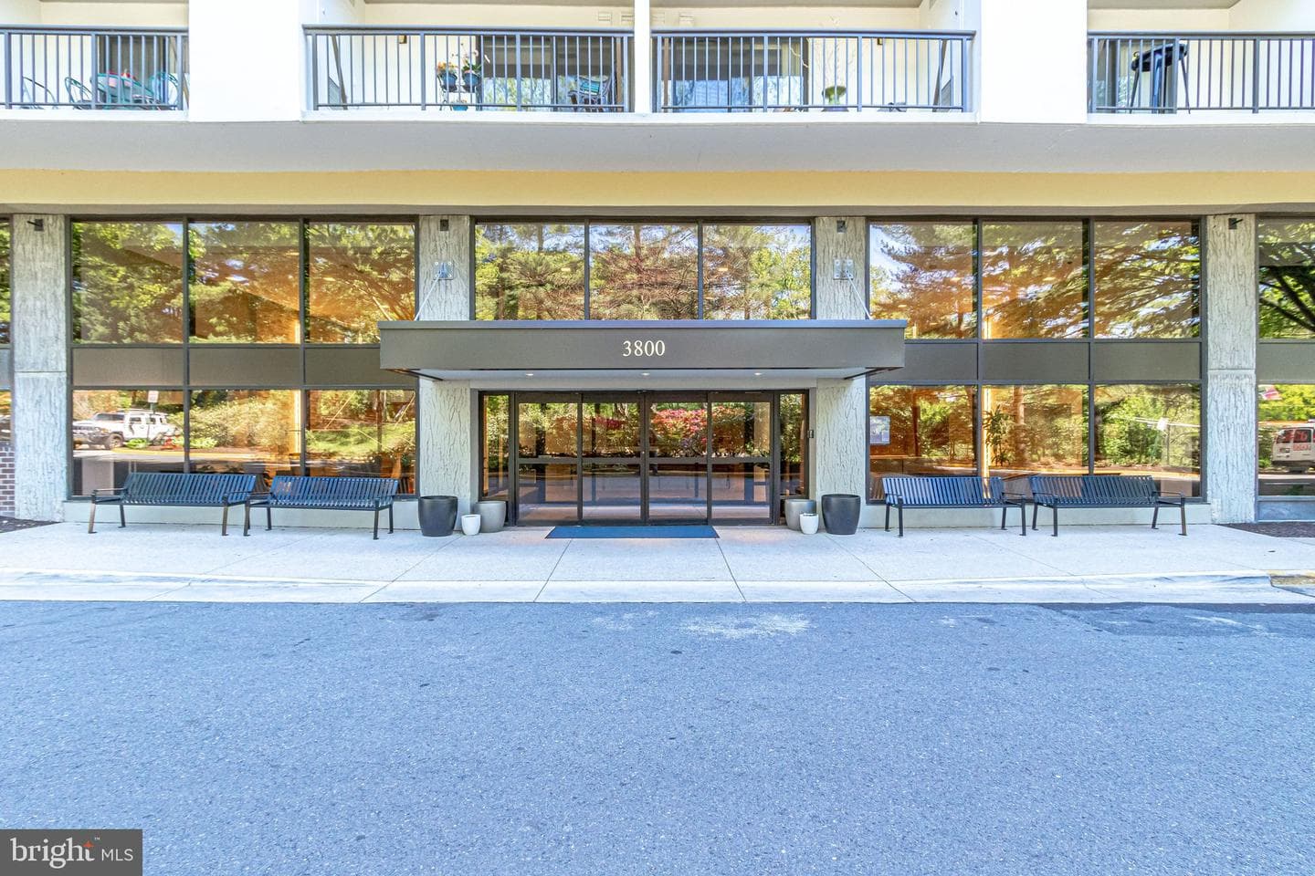 3800 Powell Lane #1211