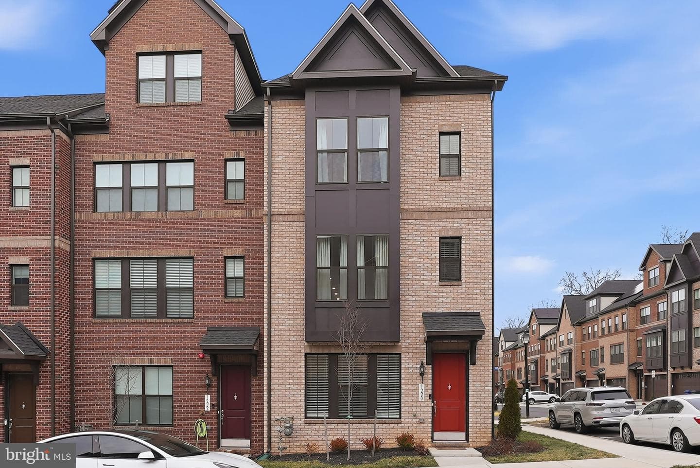 7220 Mountaineer Drive, Alexandria