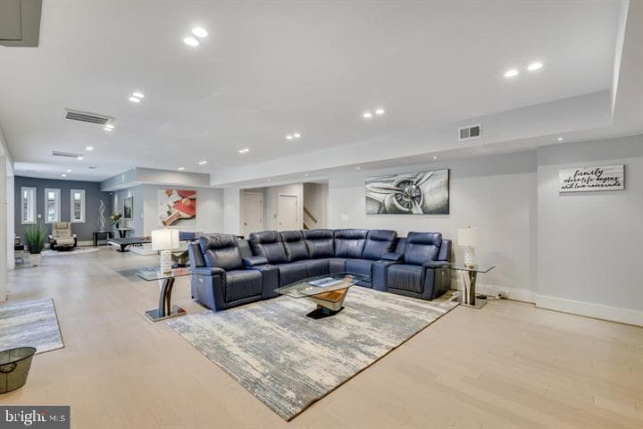 9604 Pembroke Place photo 44