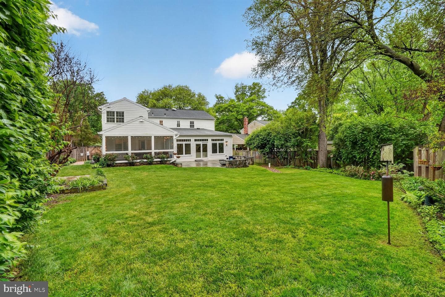 1854 Abbotsford Drive photo 8