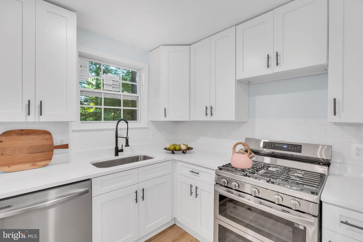 8441 Thames Street photo 13
