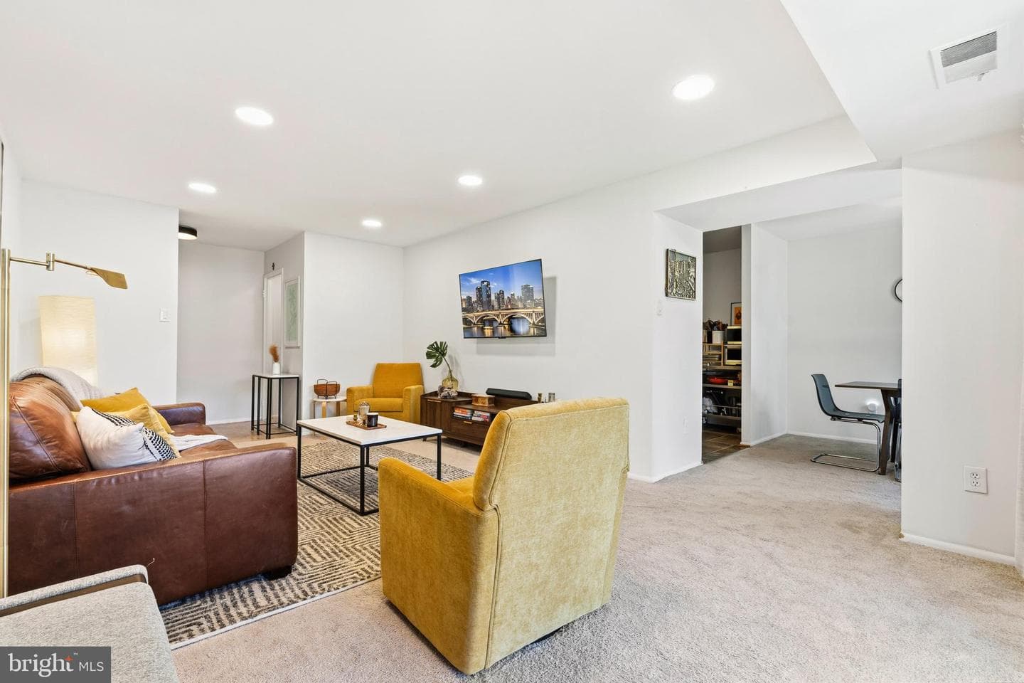 2032 Royal Fern Court #13/21a photo 8