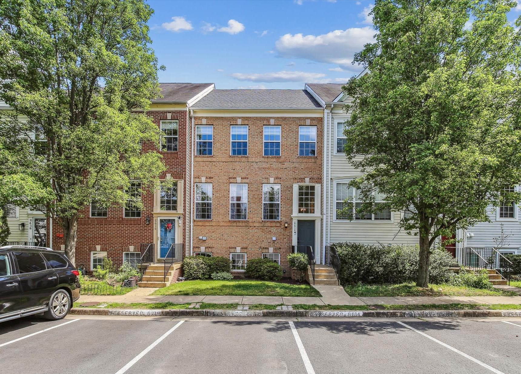 6614 Charles Green Square photo 2