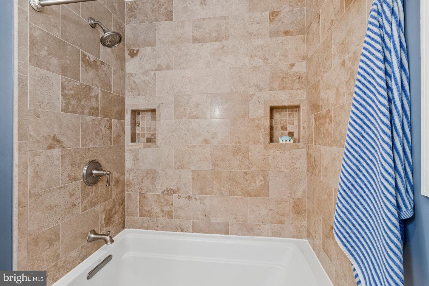 8503 W Boulevard Drive photo 32