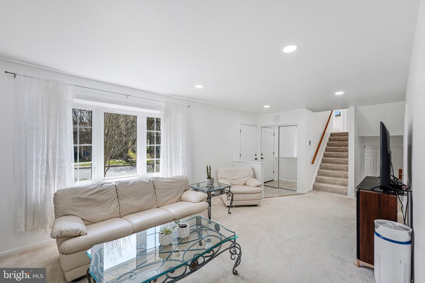 5148 Pumphrey Drive photo 4