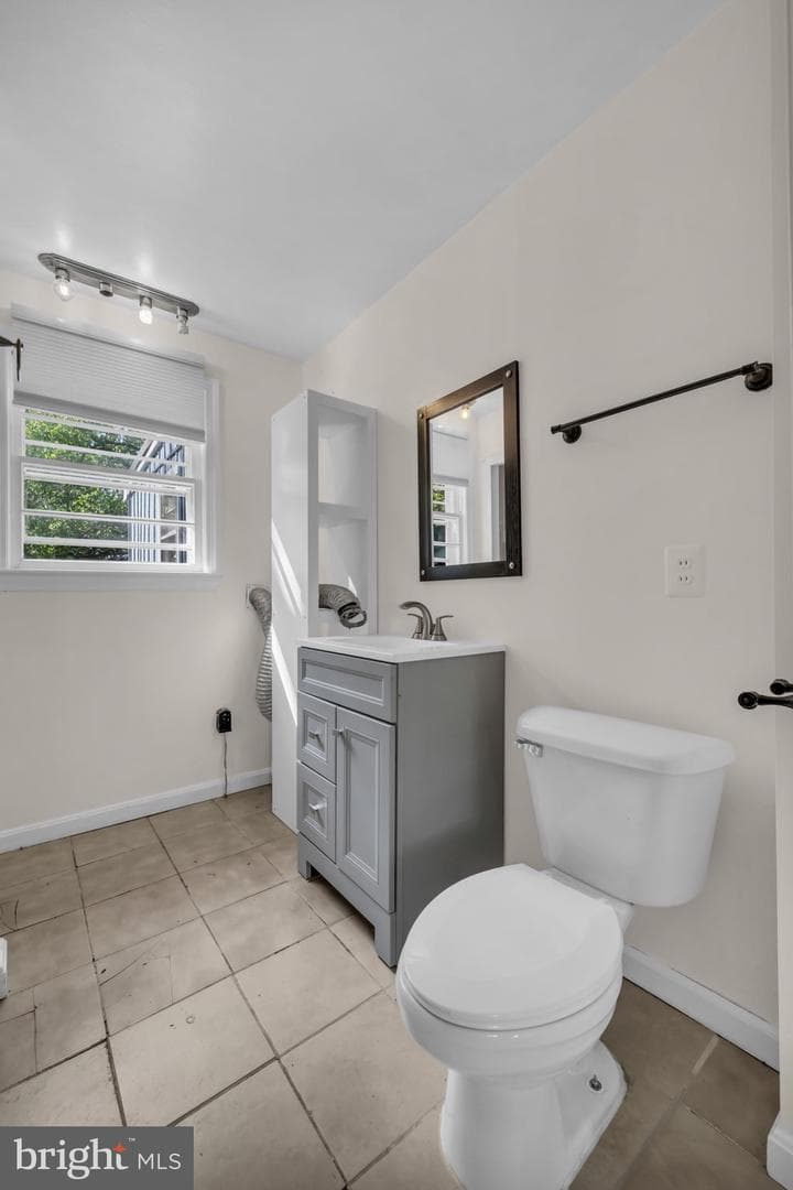 8106 Fort Hunt Road photo 26