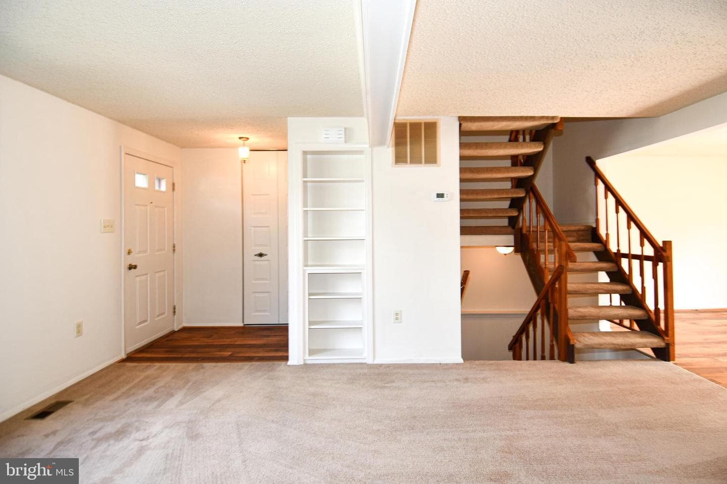 9803 Tara Court photo 14