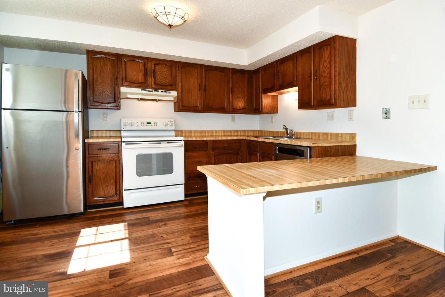 9803 Tara Court photo 20