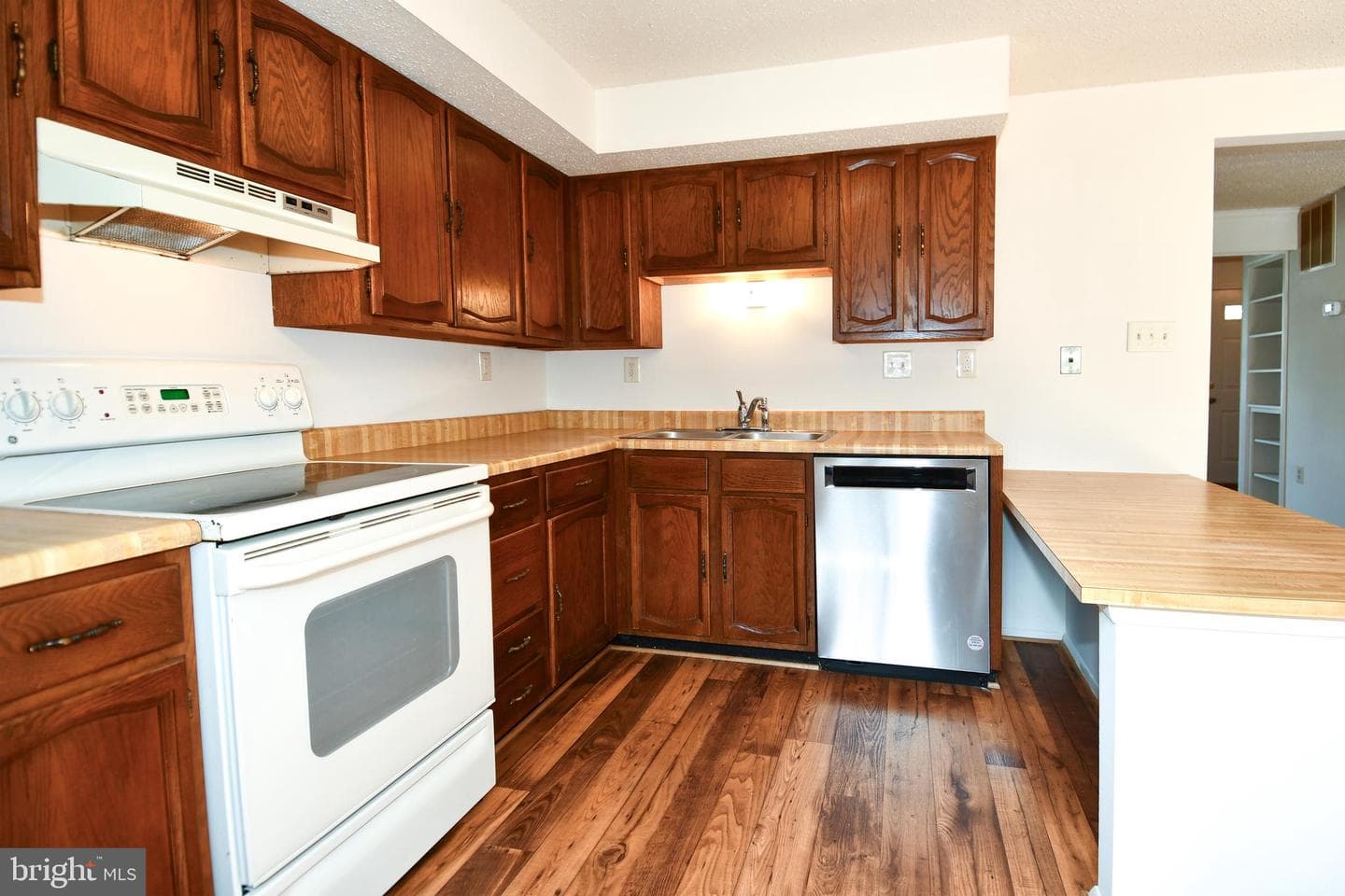 9803 Tara Court photo 21