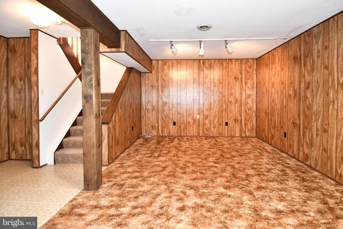 9803 Tara Court photo 40