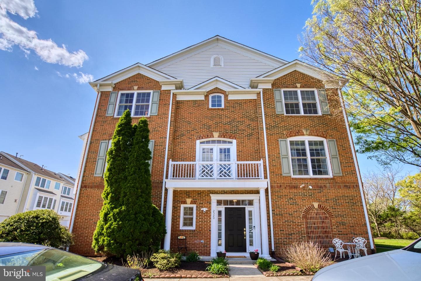 2520 Walnut Leaf Lane photo 2