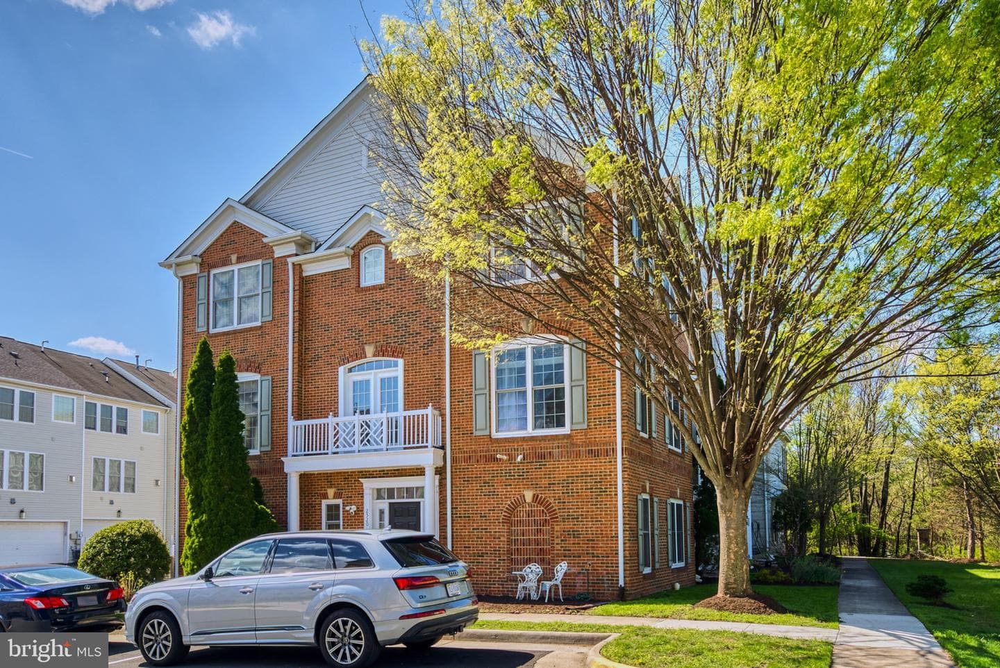 2520 Walnut Leaf Lane photo 3