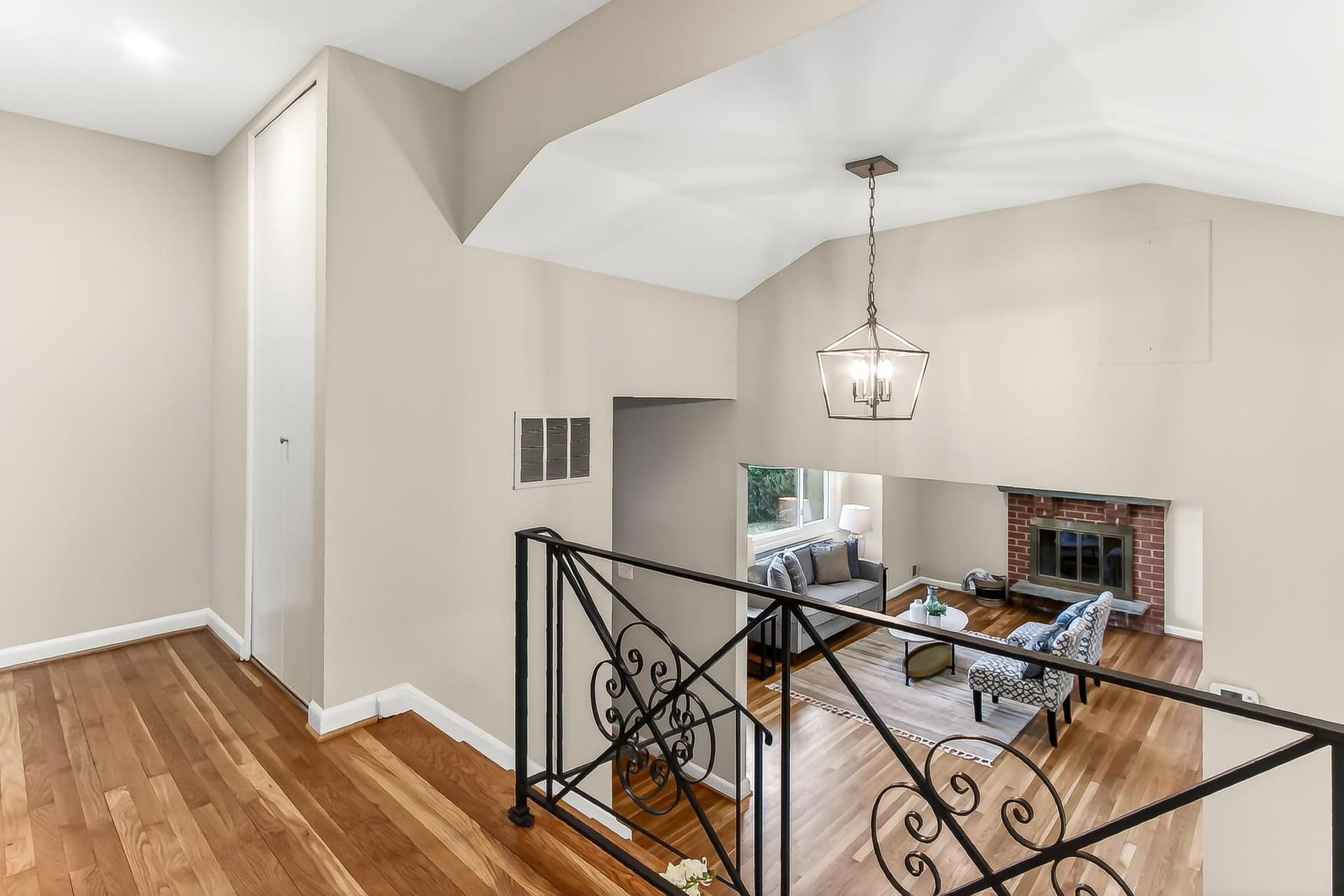 6451 Queen Anne Terrace photo 19