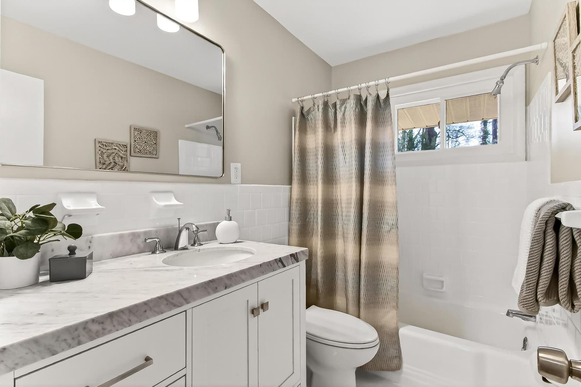 6451 Queen Anne Terrace photo 26