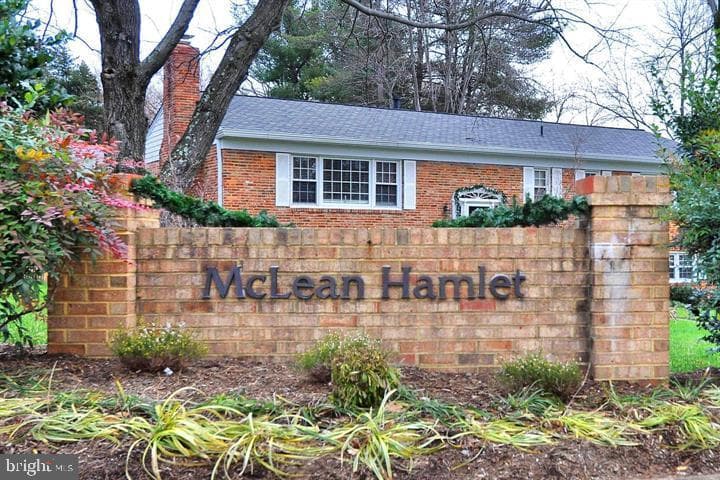 1347 Macbeth Street photo 91