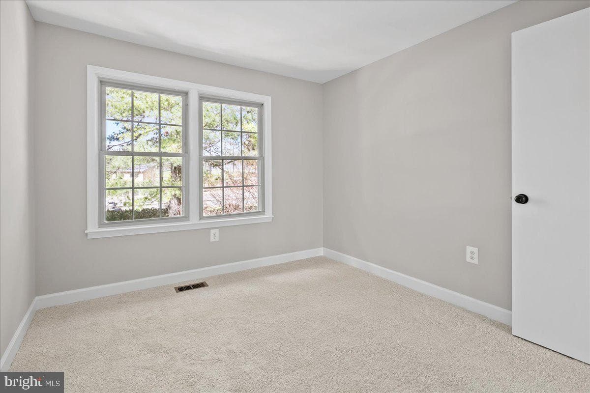 2872 Sutton Oaks Lane photo 37