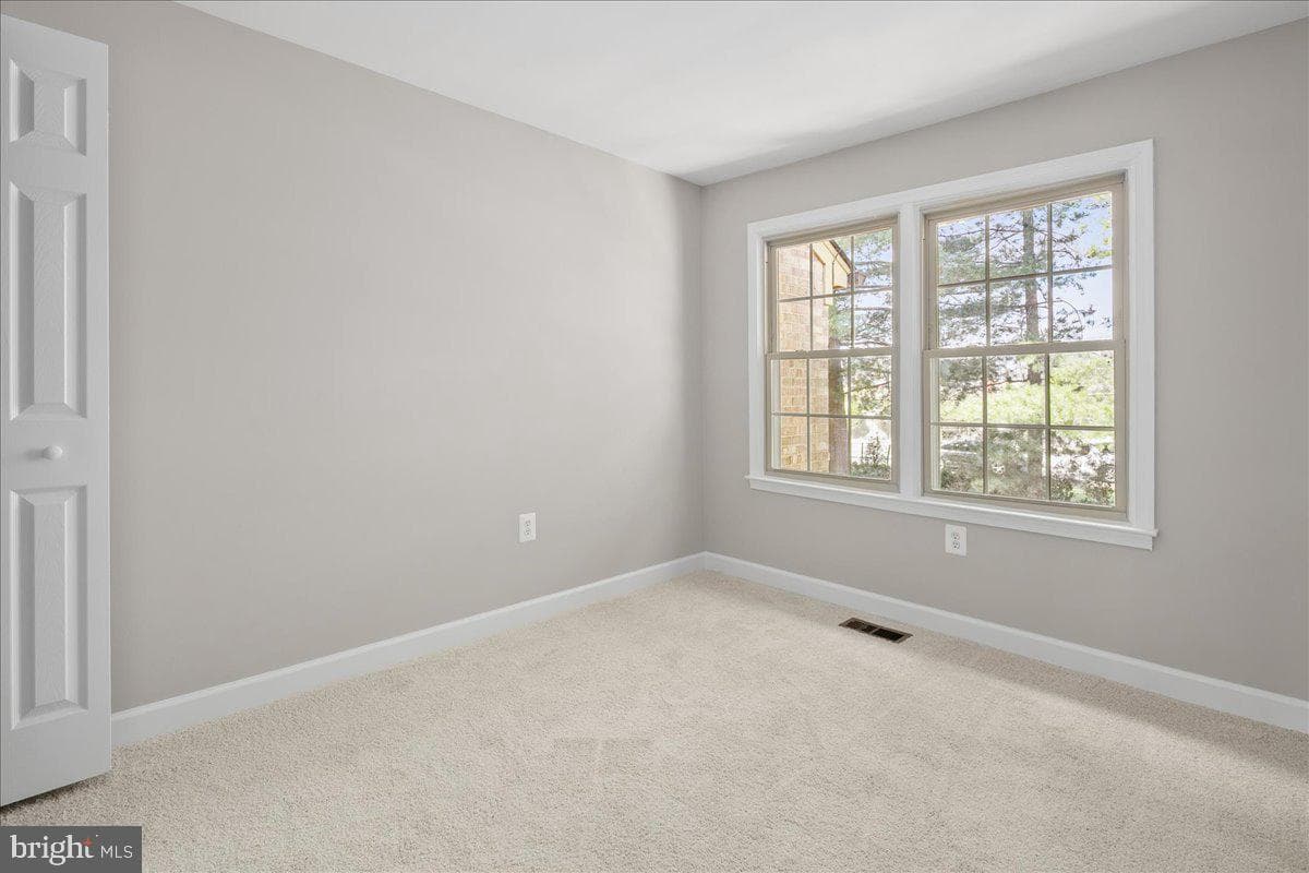 2872 Sutton Oaks Lane photo 38