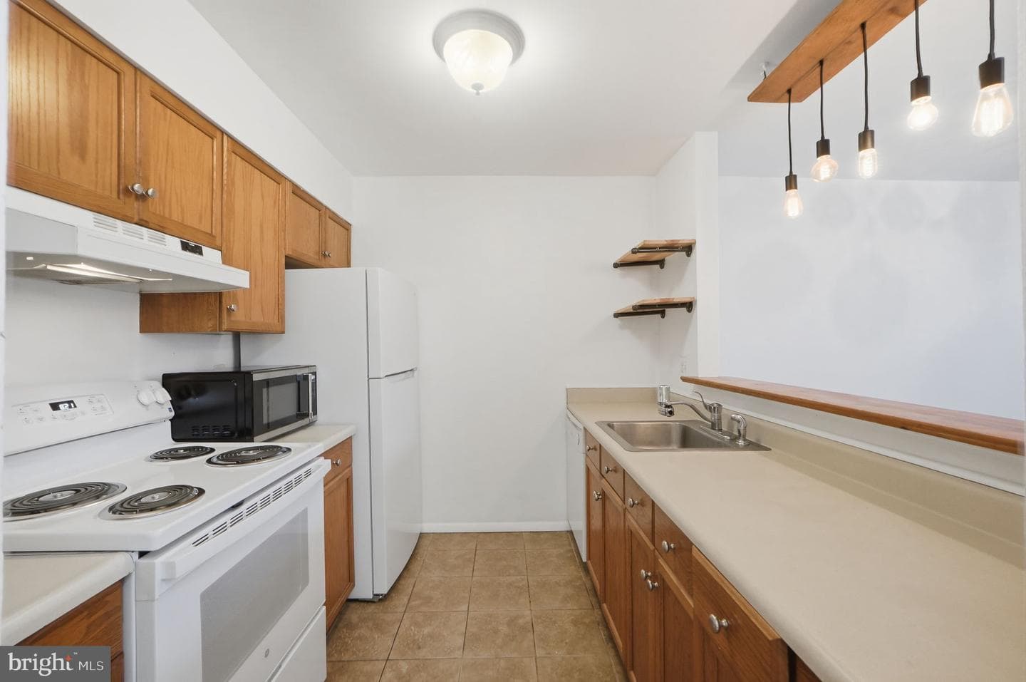 3914 Woodhue Place #6 photo 12