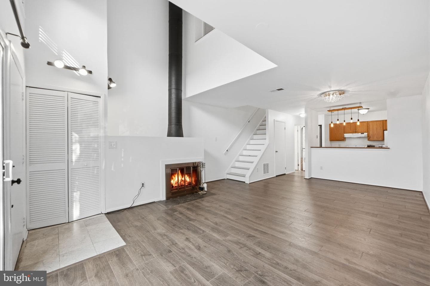 3914 Woodhue Place #6 photo 3
