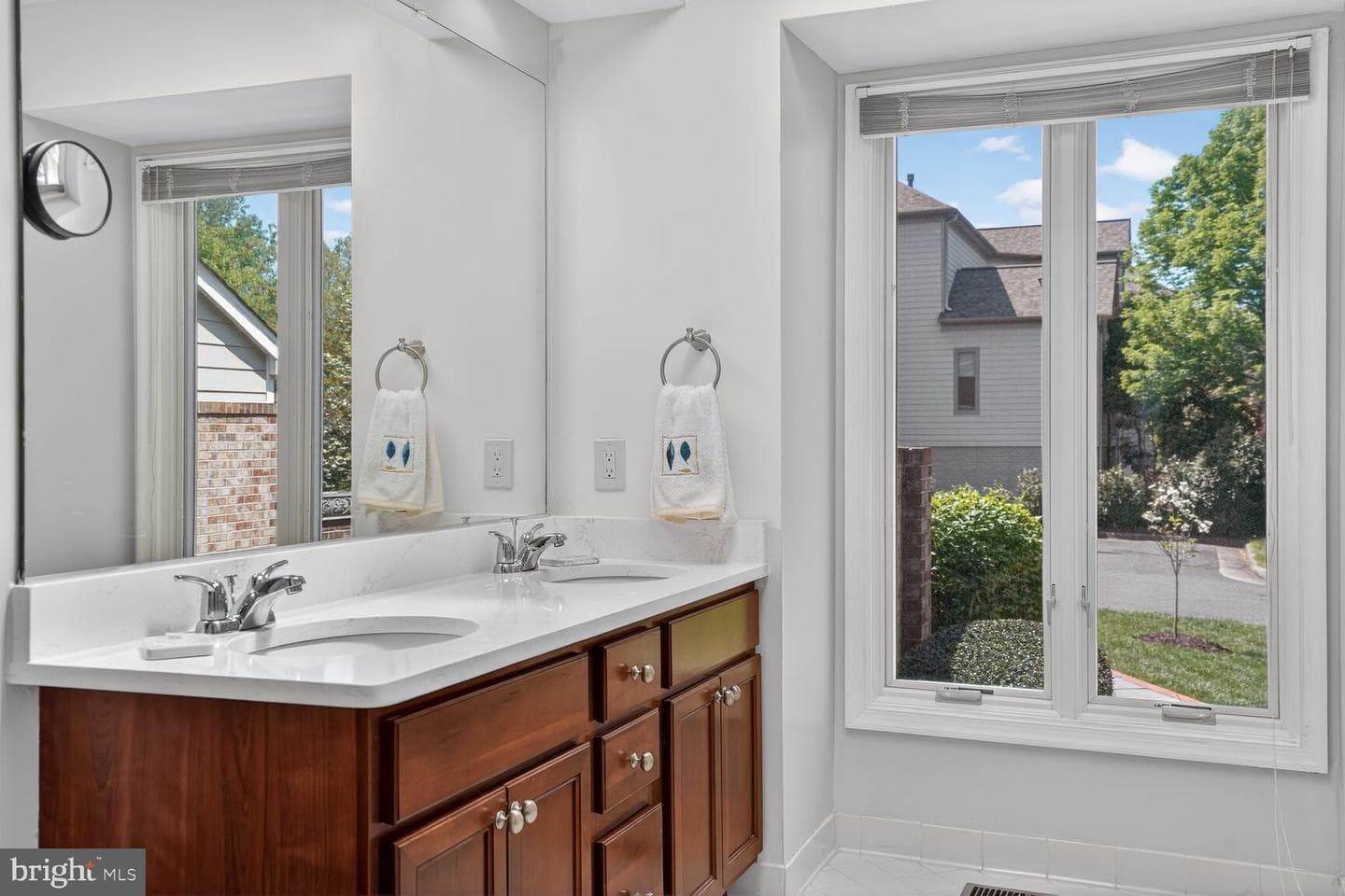 2925 Aran Court photo 46