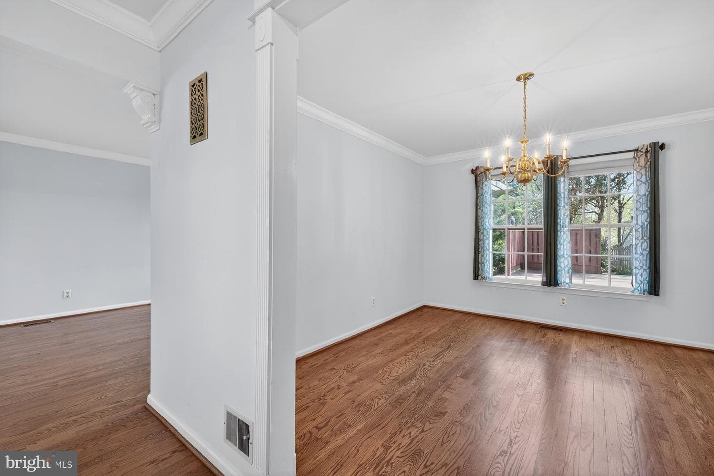 14422 Coachway Drive photo 4