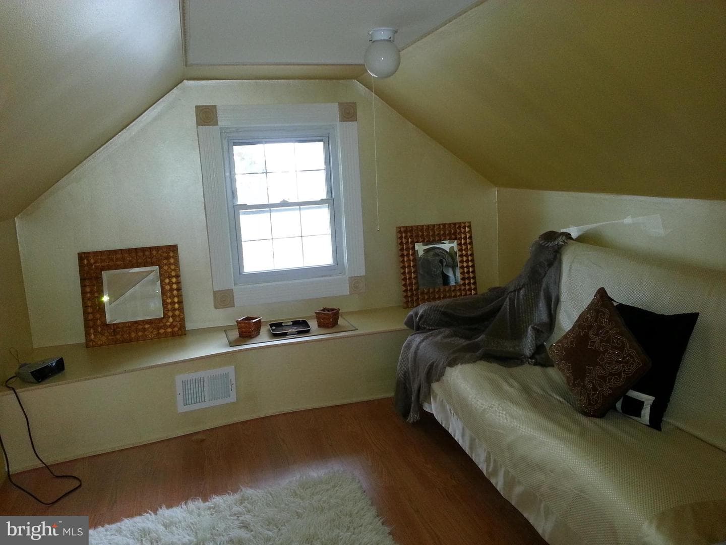 2063 Woodford Road photo 23