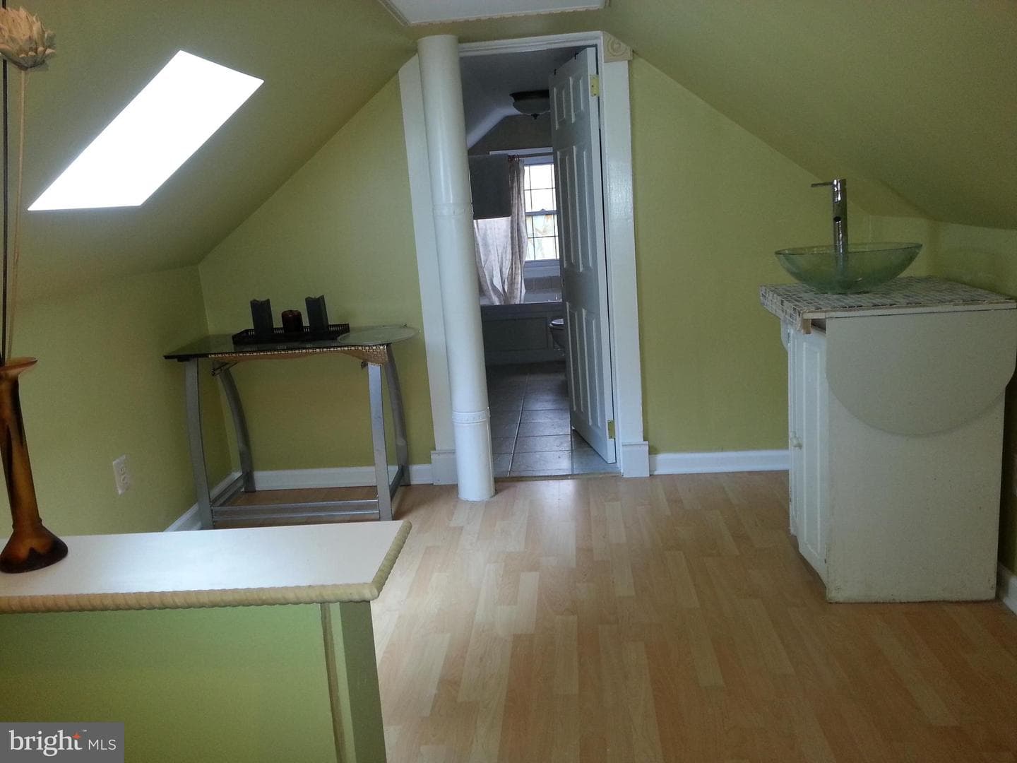 2063 Woodford Road photo 27