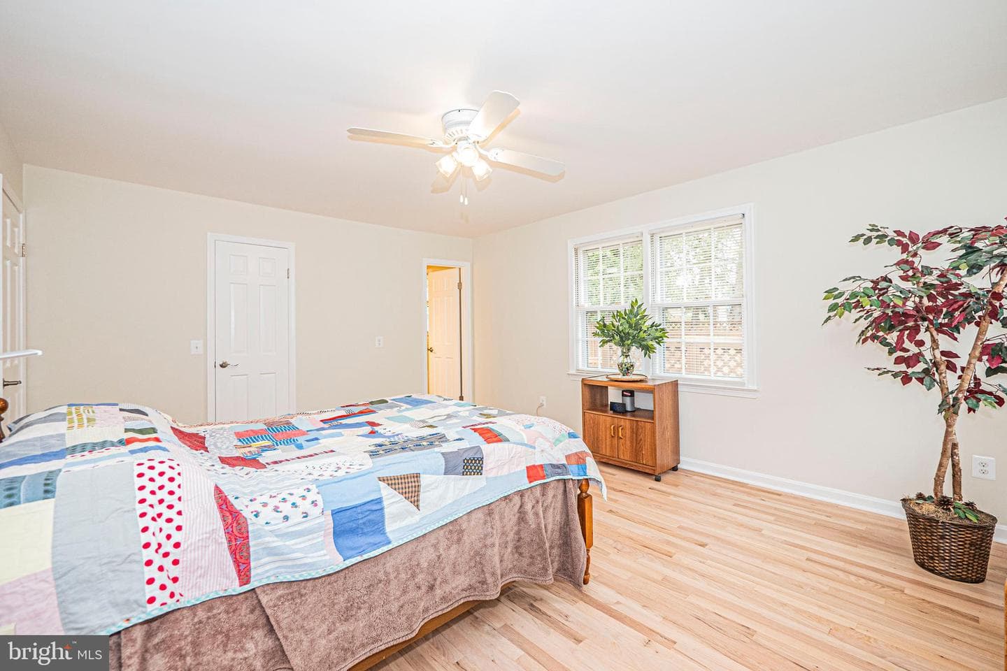 2419 Caron Lane photo 33