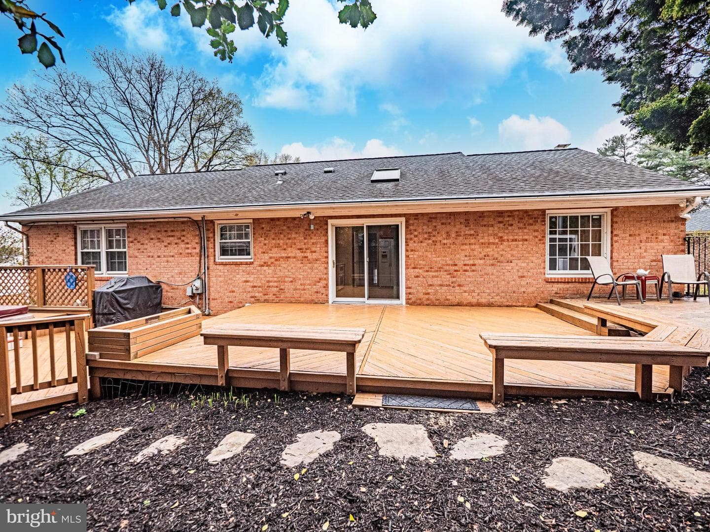 2419 Caron Lane photo 9