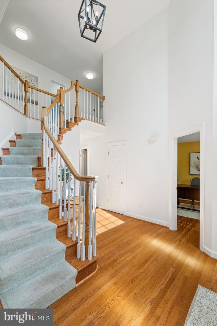 6474 Gristmill Square Lane photo 4