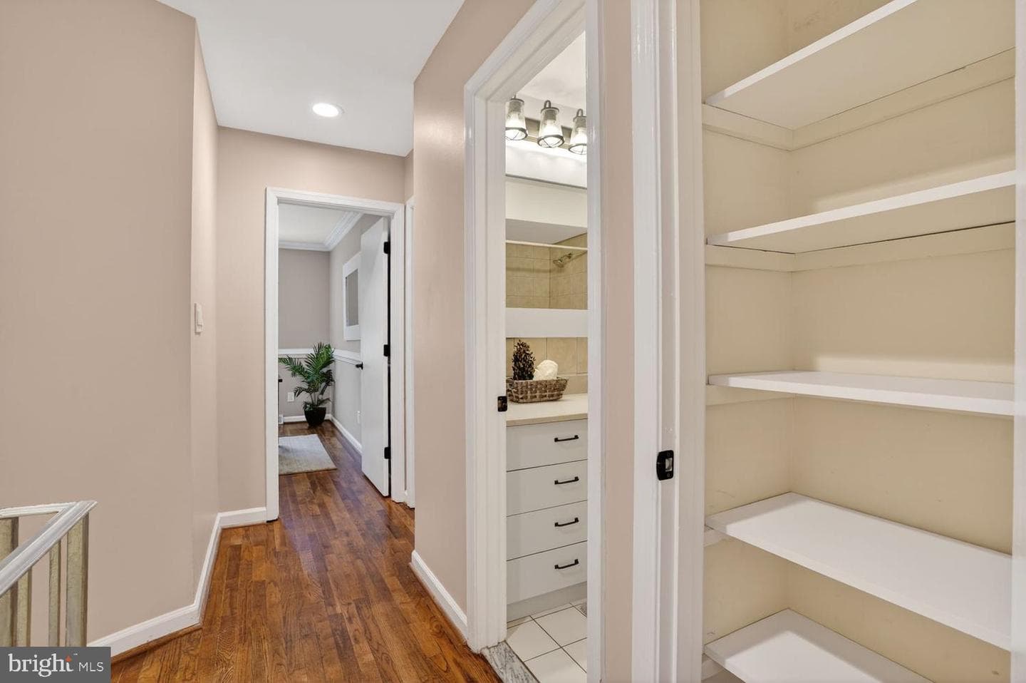 6020 Waterbury Court photo 44
