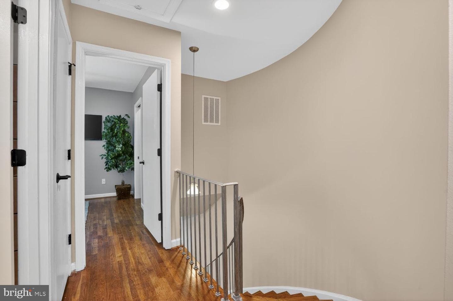 6020 Waterbury Court photo 50