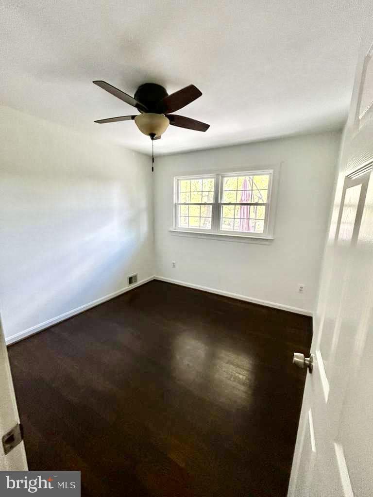 3715 Moss Drive photo 13