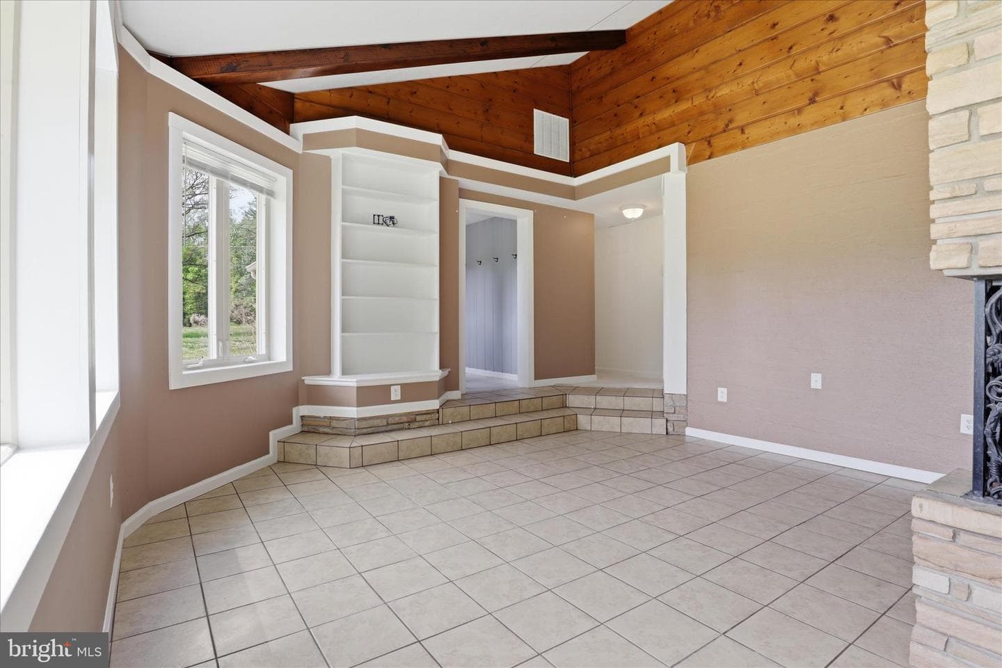 7019 Sheridonna Lane photo 13