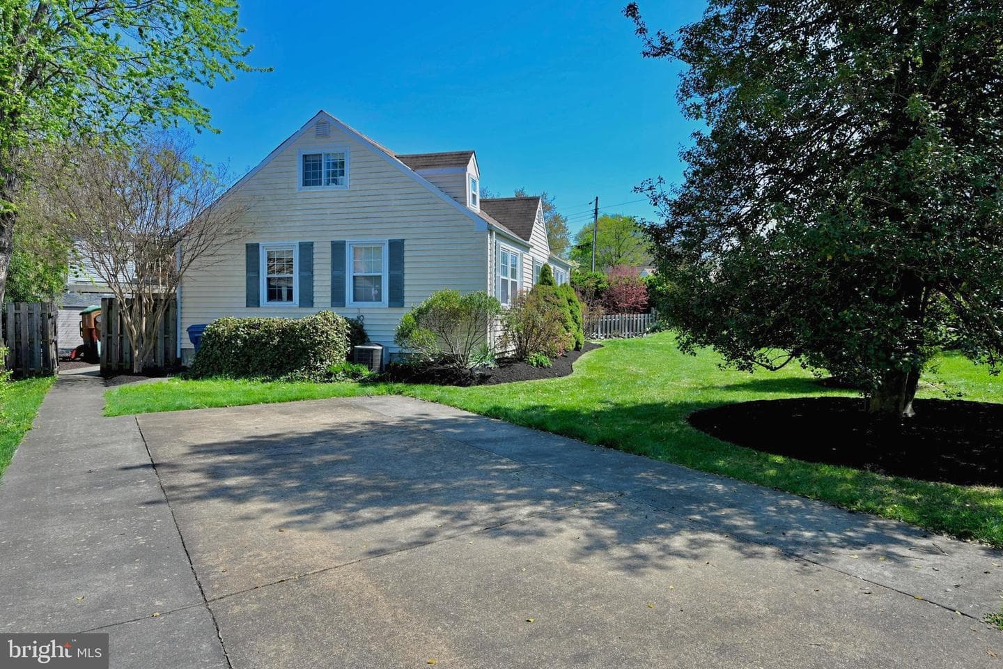 6936 Regent Ln photo 21
