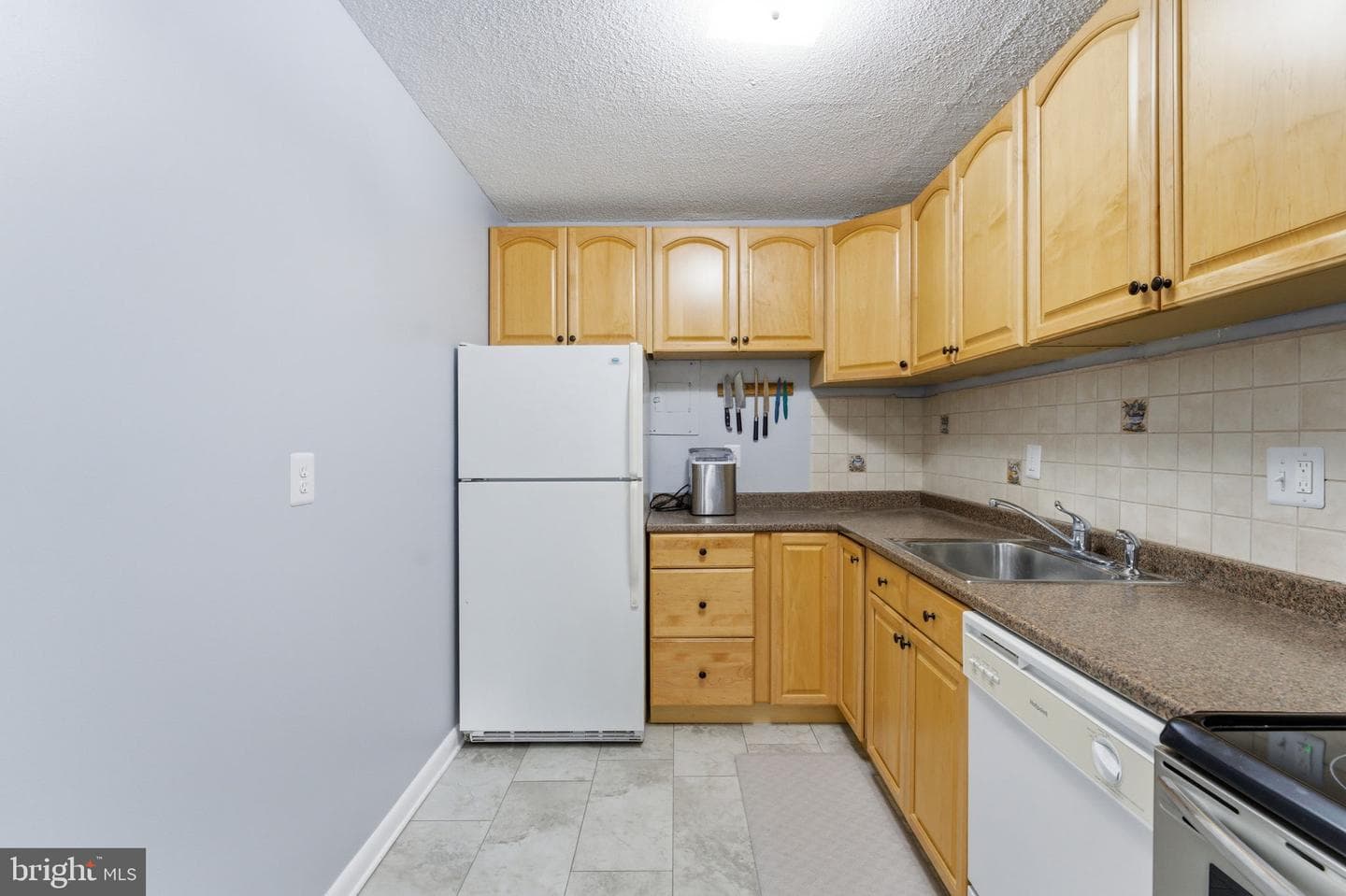 2059 Huntington Avenue #304 photo 14