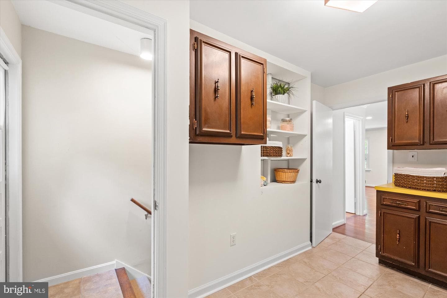 6212 Nethercombe Court photo 34