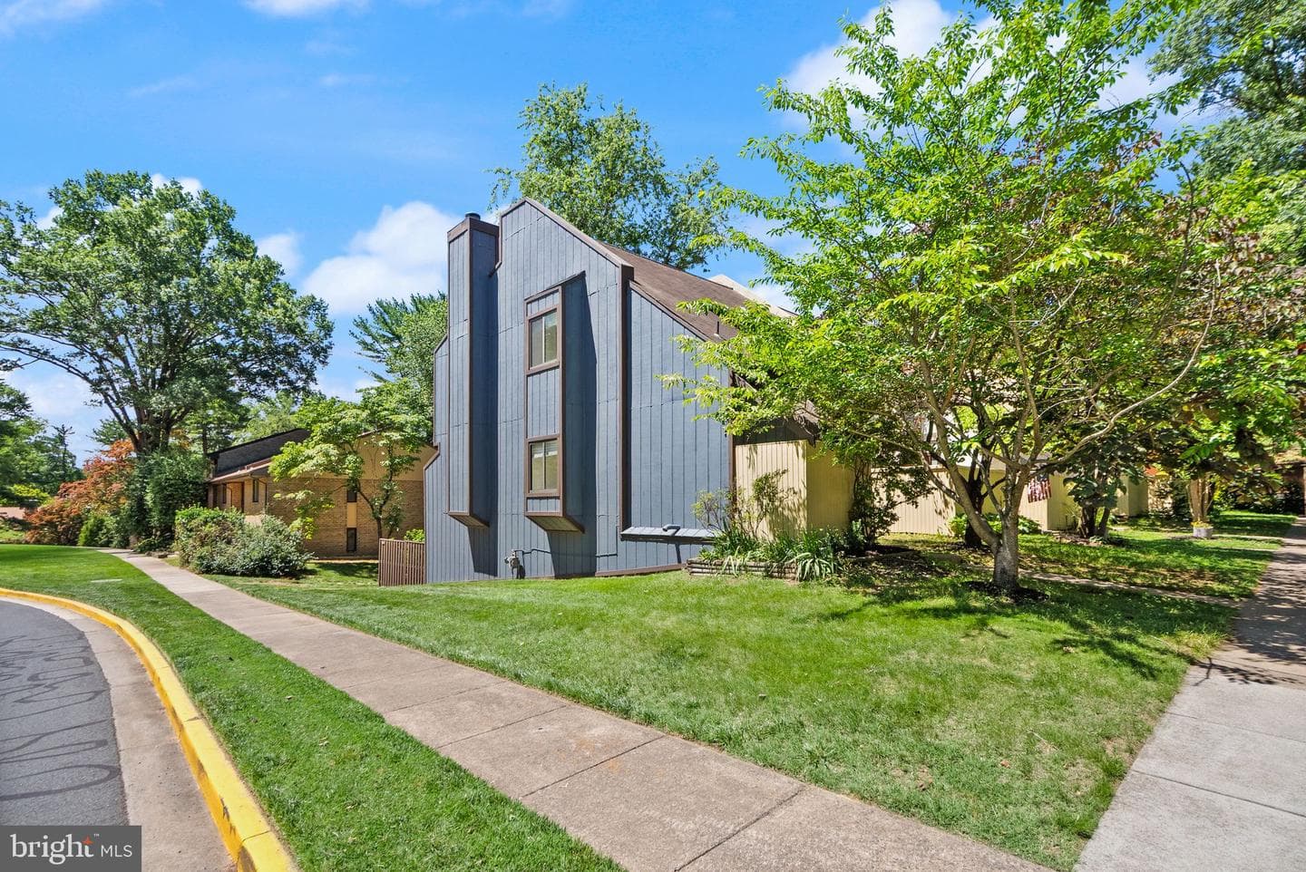 11100 Saffold Way, Reston