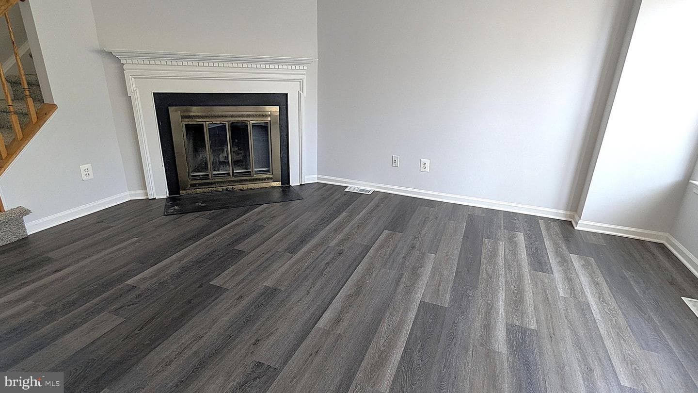 2593 James Madison Circle photo 17