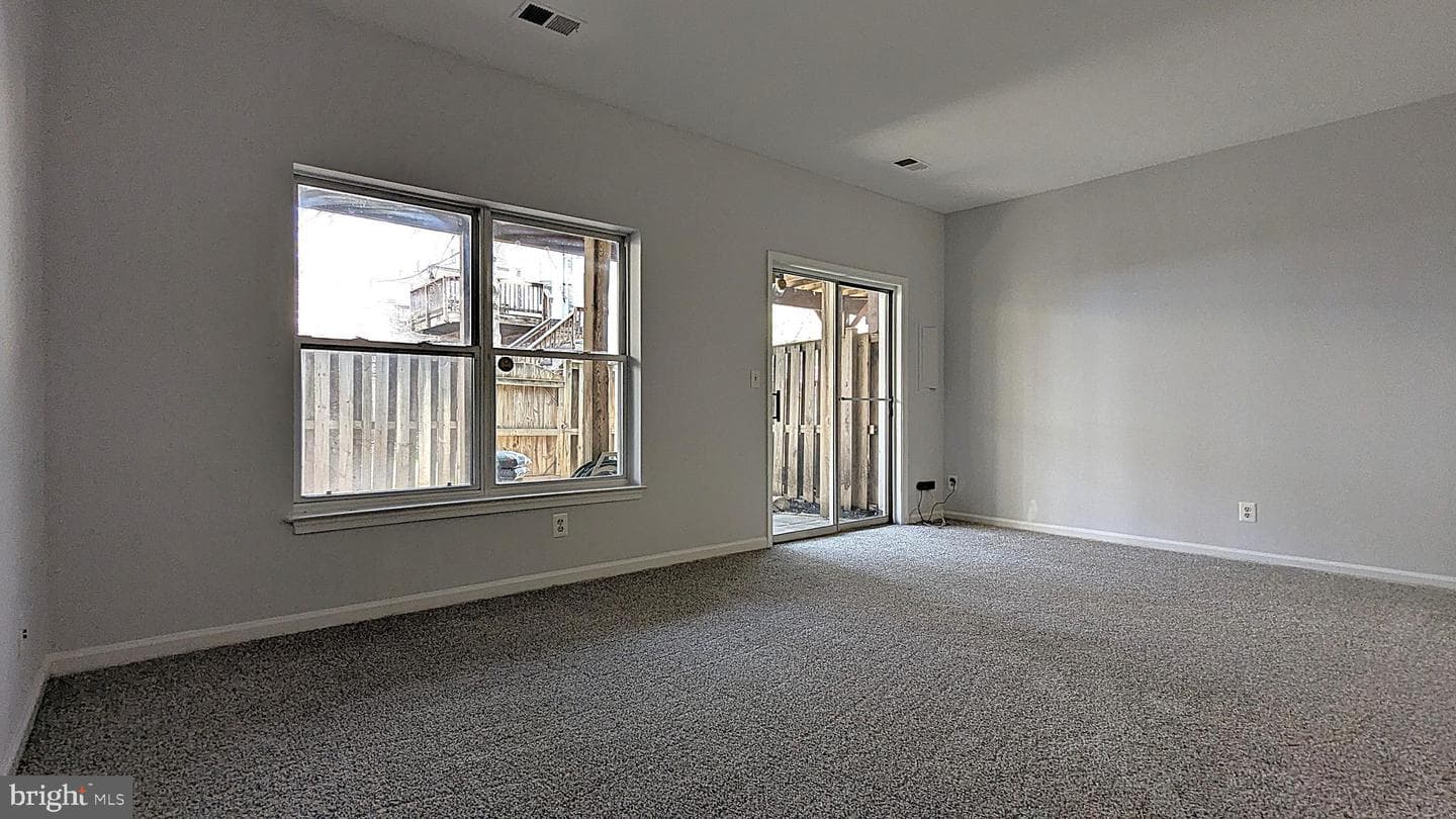 2593 James Madison Circle photo 41
