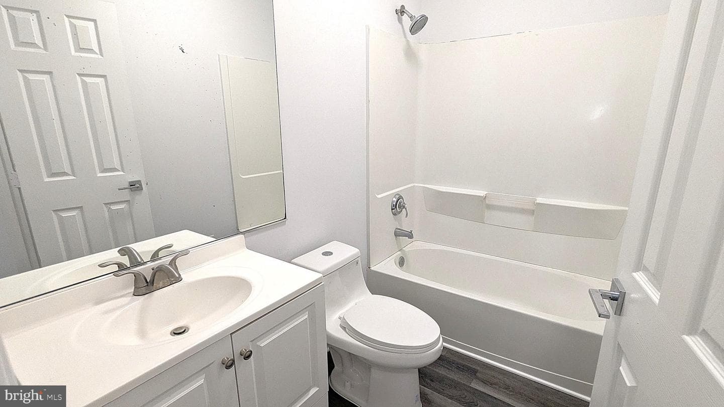 2593 James Madison Circle photo 45