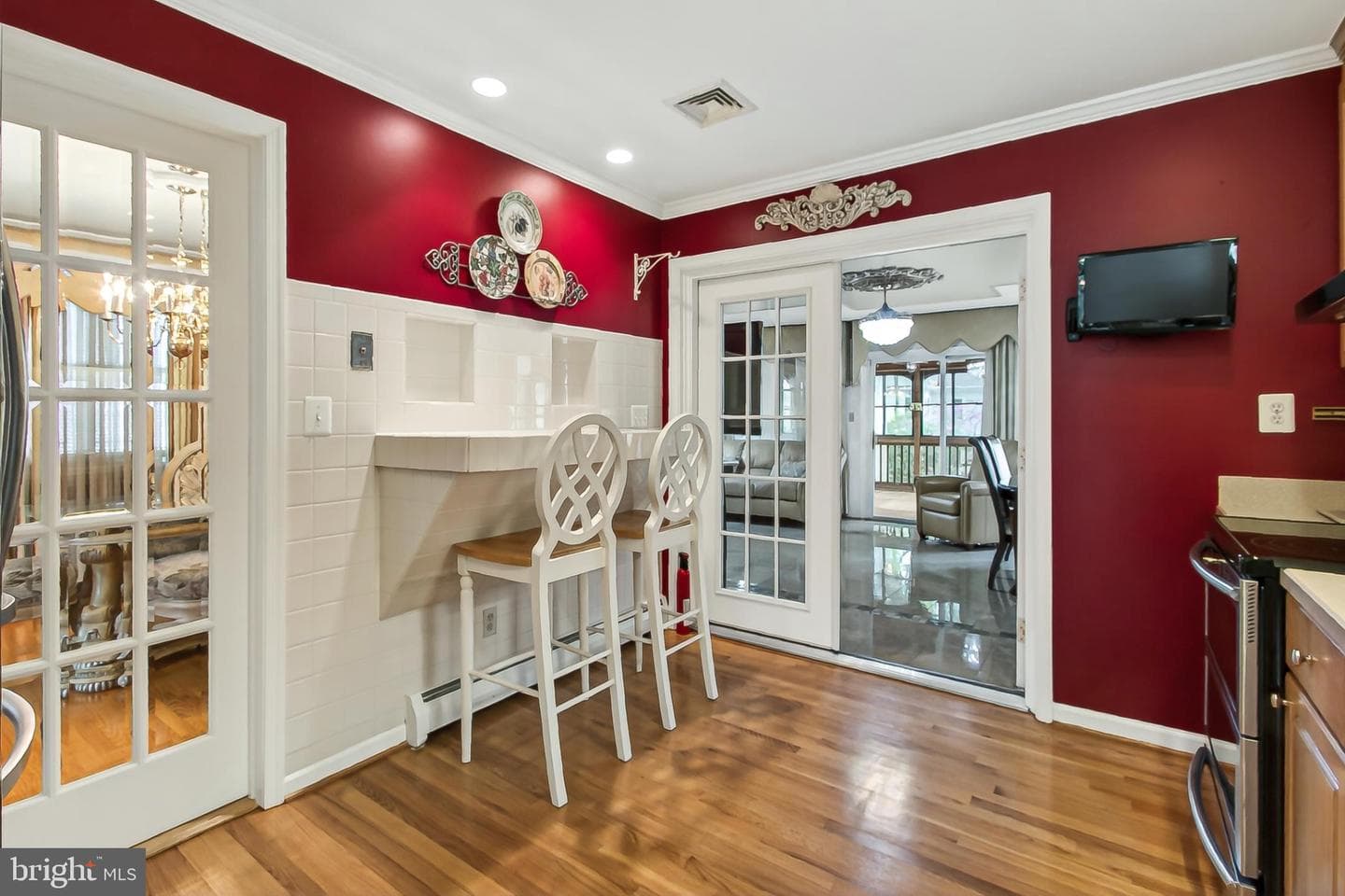 7052 Wardell St photo 16