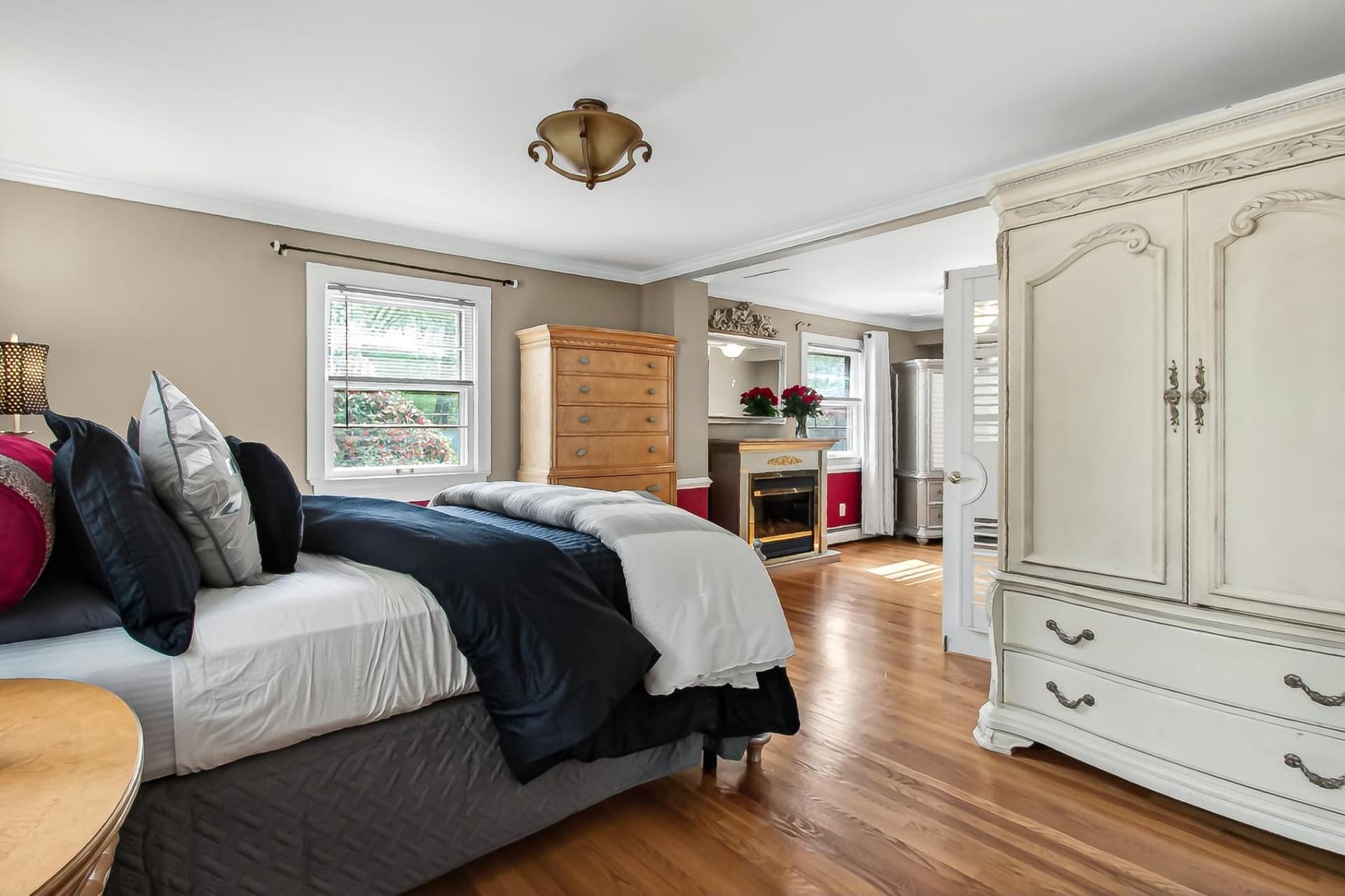 7052 Wardell St photo 21
