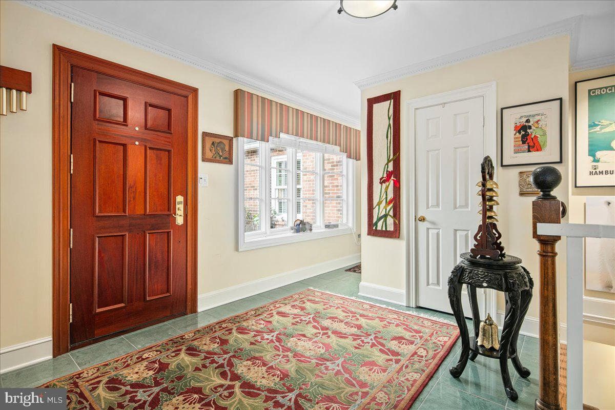 9352 Mount Vernon Circle photo 5