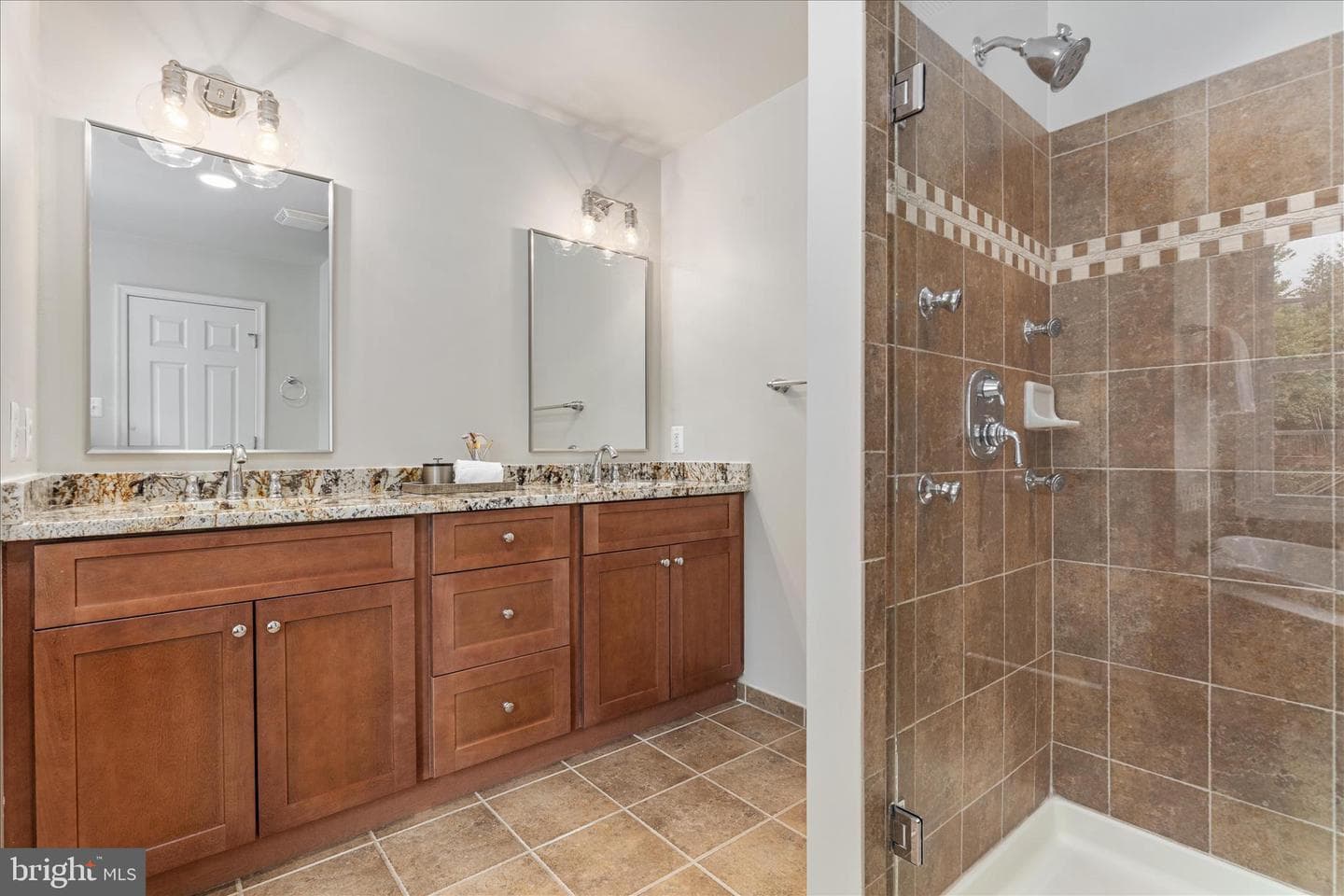 2205 Westmoreland Street photo 23