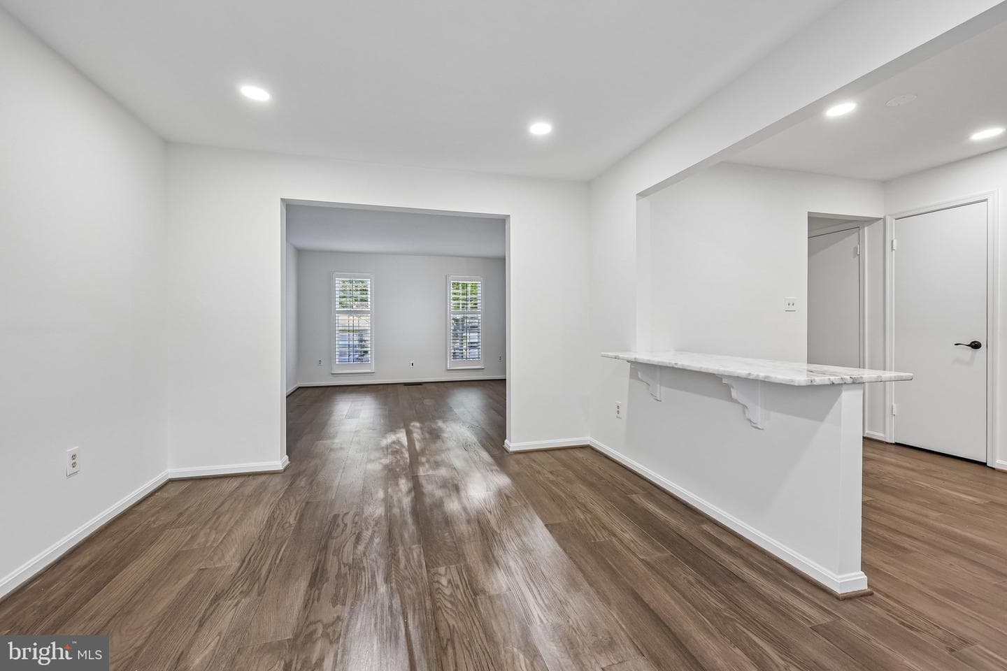 10209 Roberts Common Lane photo 13