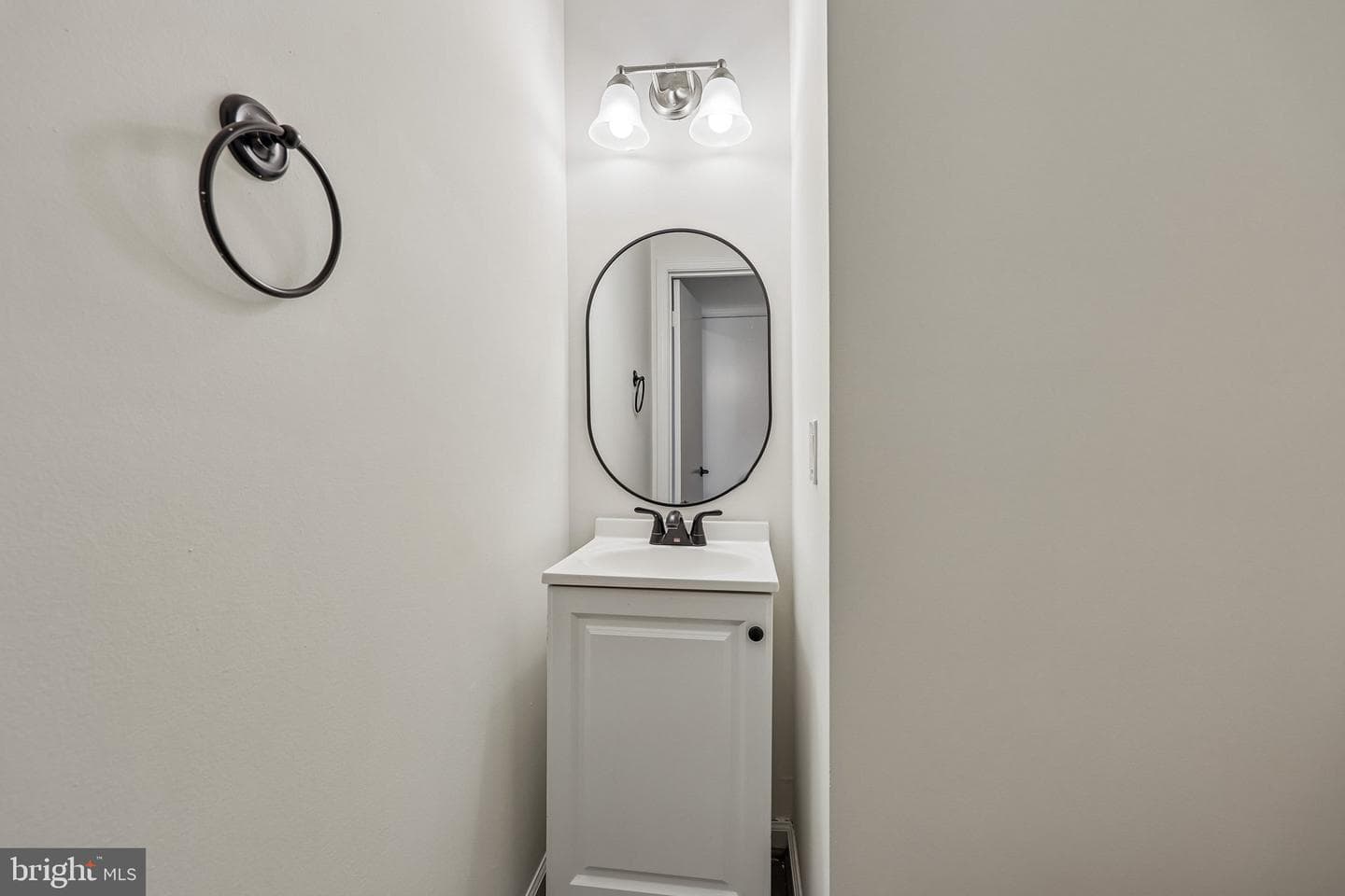 10209 Roberts Common Lane photo 14