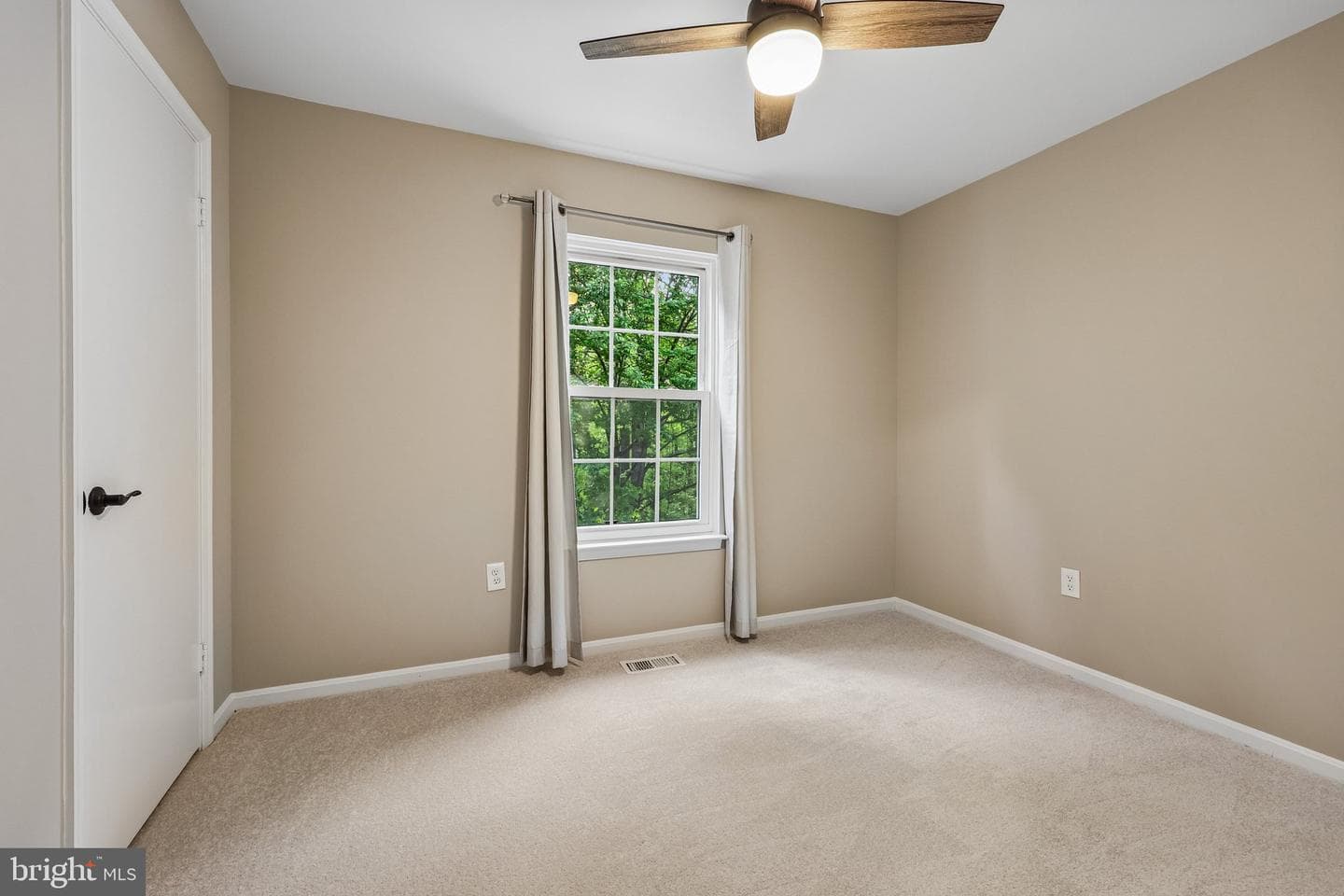 10209 Roberts Common Lane photo 21