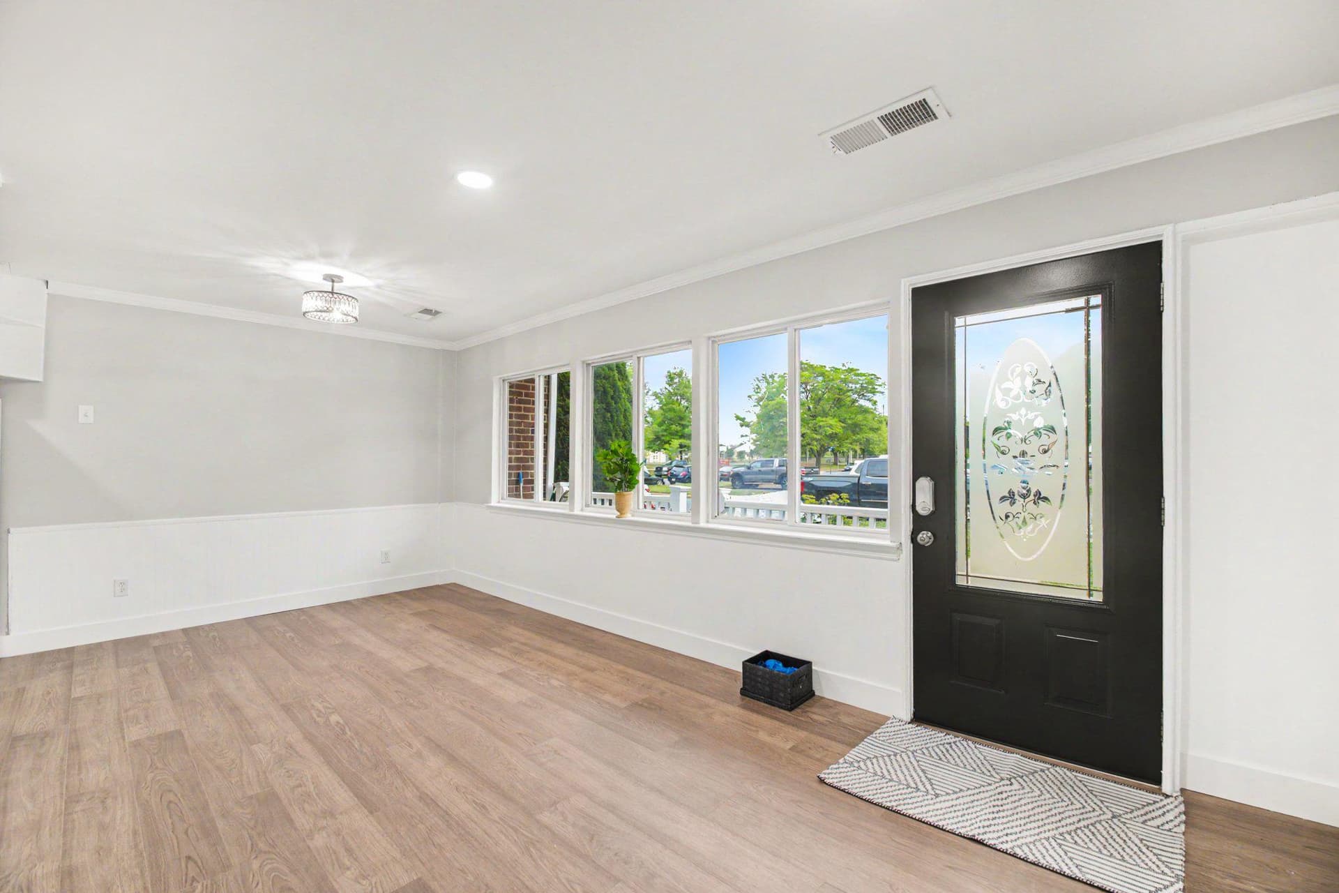 1219 Alabama Drive photo 4